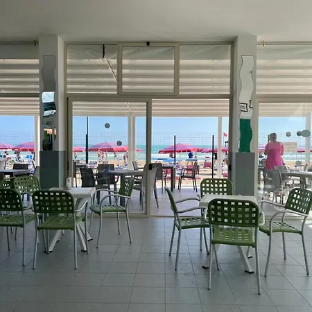 Villaggio Almar 홀리데이파크 *