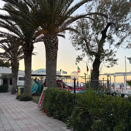 منتزه العطل Villaggio Almar فيستَ