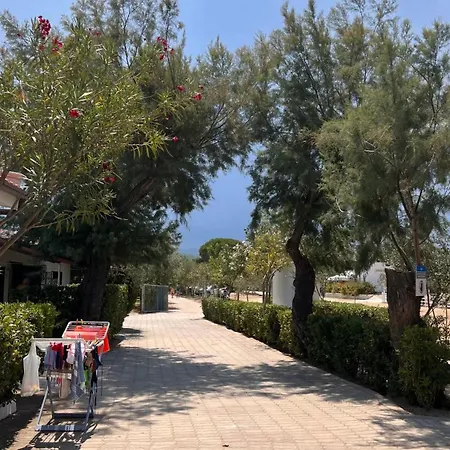 Villaggio Almar 홀리데이파크 *