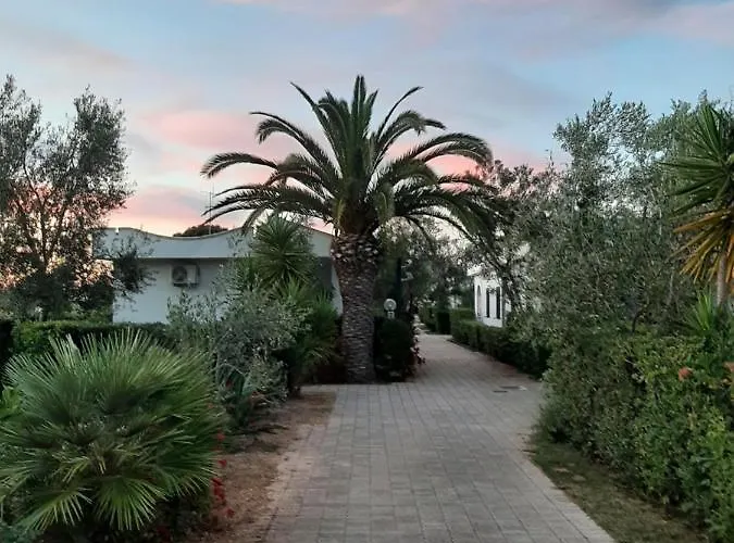 Aldeamento Turístico Villaggio Almar *